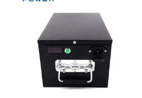comprar Bateria de aço durável do carrinho de golfe do caso 48V 50Ah Lifepo4 recarregável com punho fabricação em linha